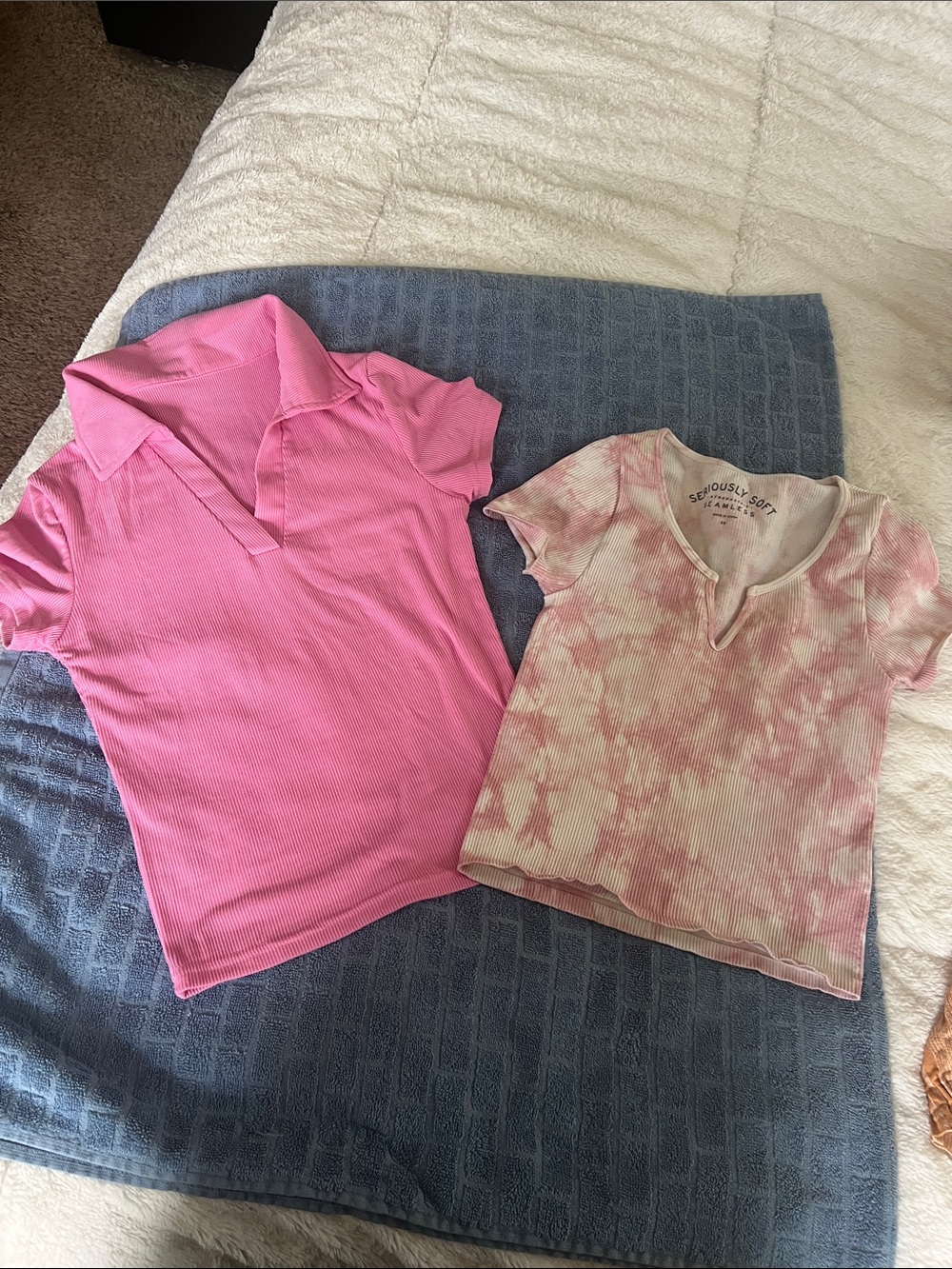 Pink Tie-Dye V-Neck Tee - Kids

PLEASE NOTE THE SIZES!!!
